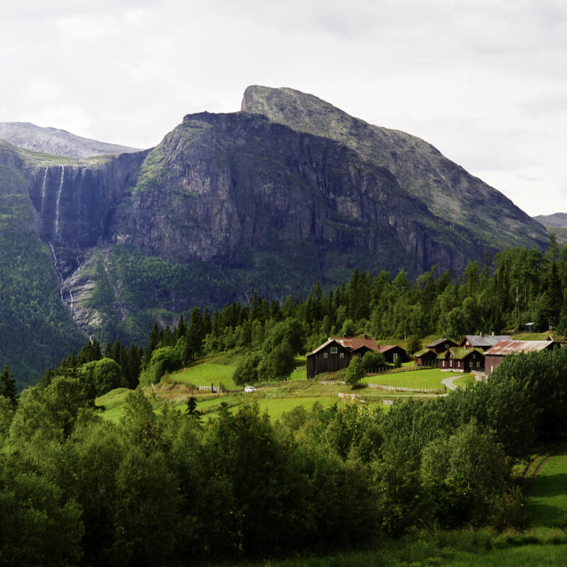 Shutterstock 430127872 1